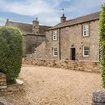 Two Trees, By Birch Holiday home Hetton