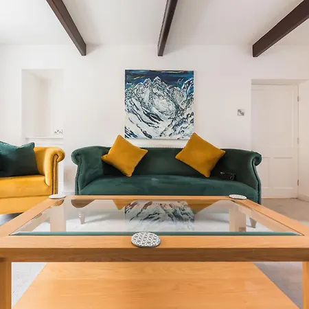 펜션 Two Trees, By Birch *