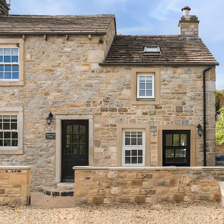 Two Trees, By Birch 펜션 Hetton