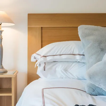 펜션 Two Trees, By Birch Hetton