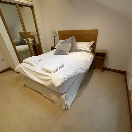 펜션 Two Trees, By Birch *