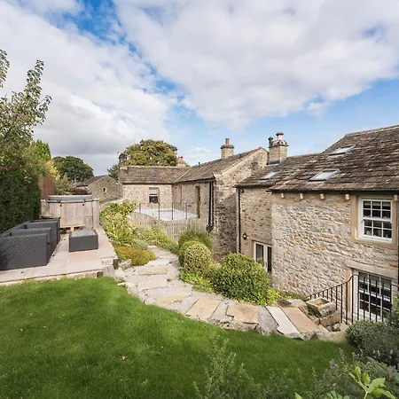 펜션 Two Trees, By Birch *