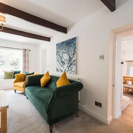 Two Trees, By Birch * Hetton